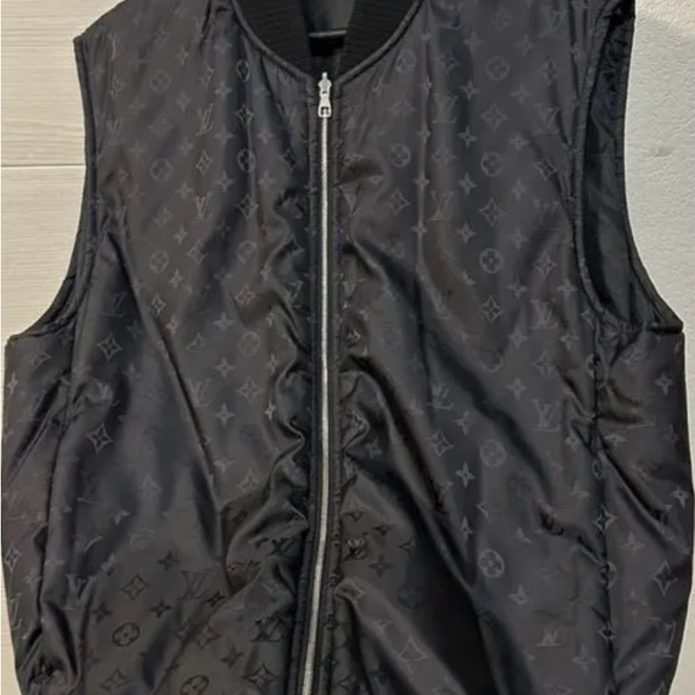 Louis Vuitton    Down vest Louis Vuitton
